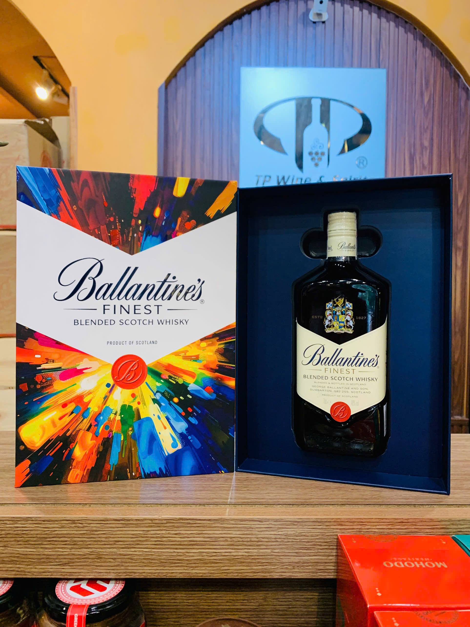 Ballantines Finest 700ml (Hộp quà)